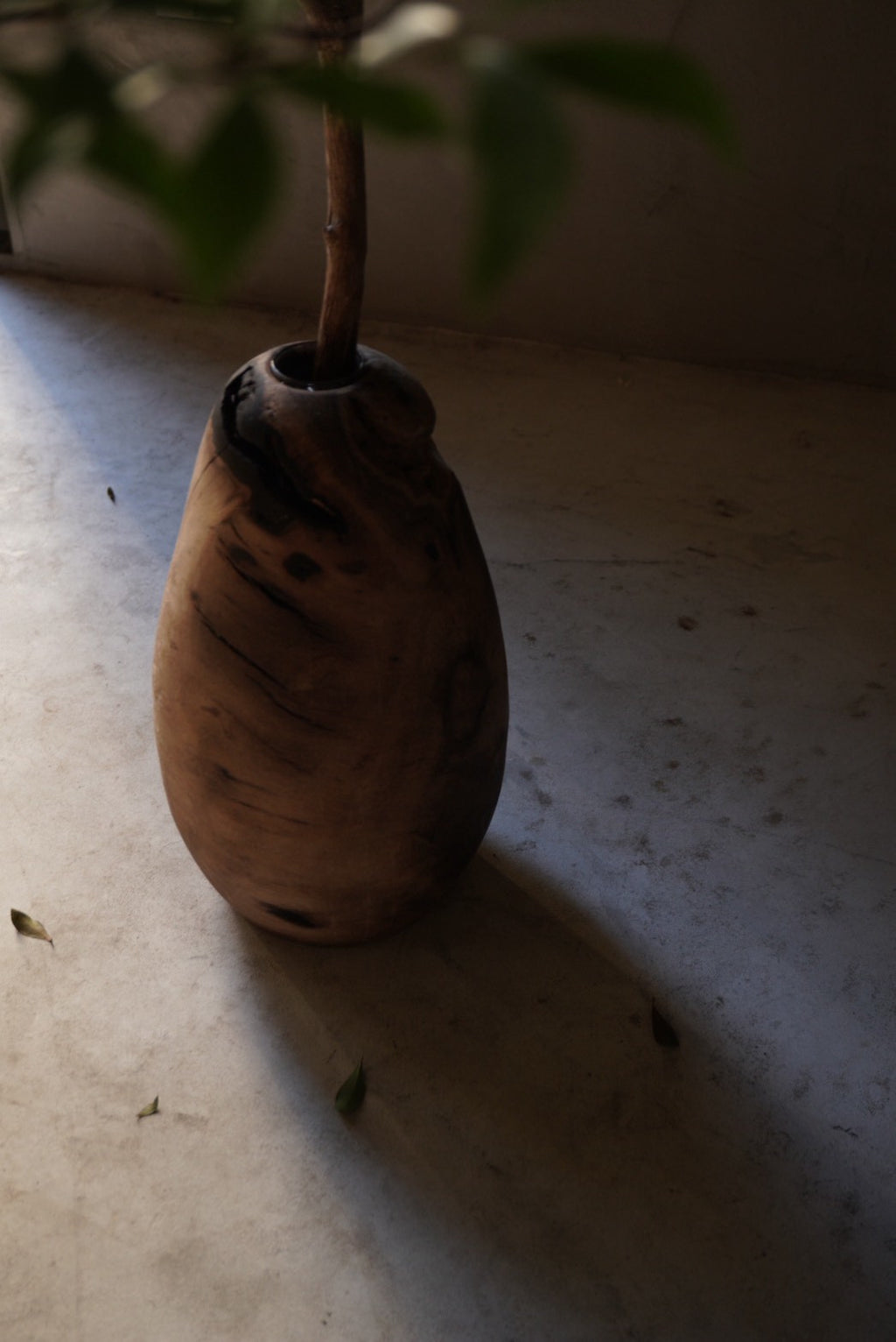 [Vase] Black persimmon Wood Vase　クロガキ